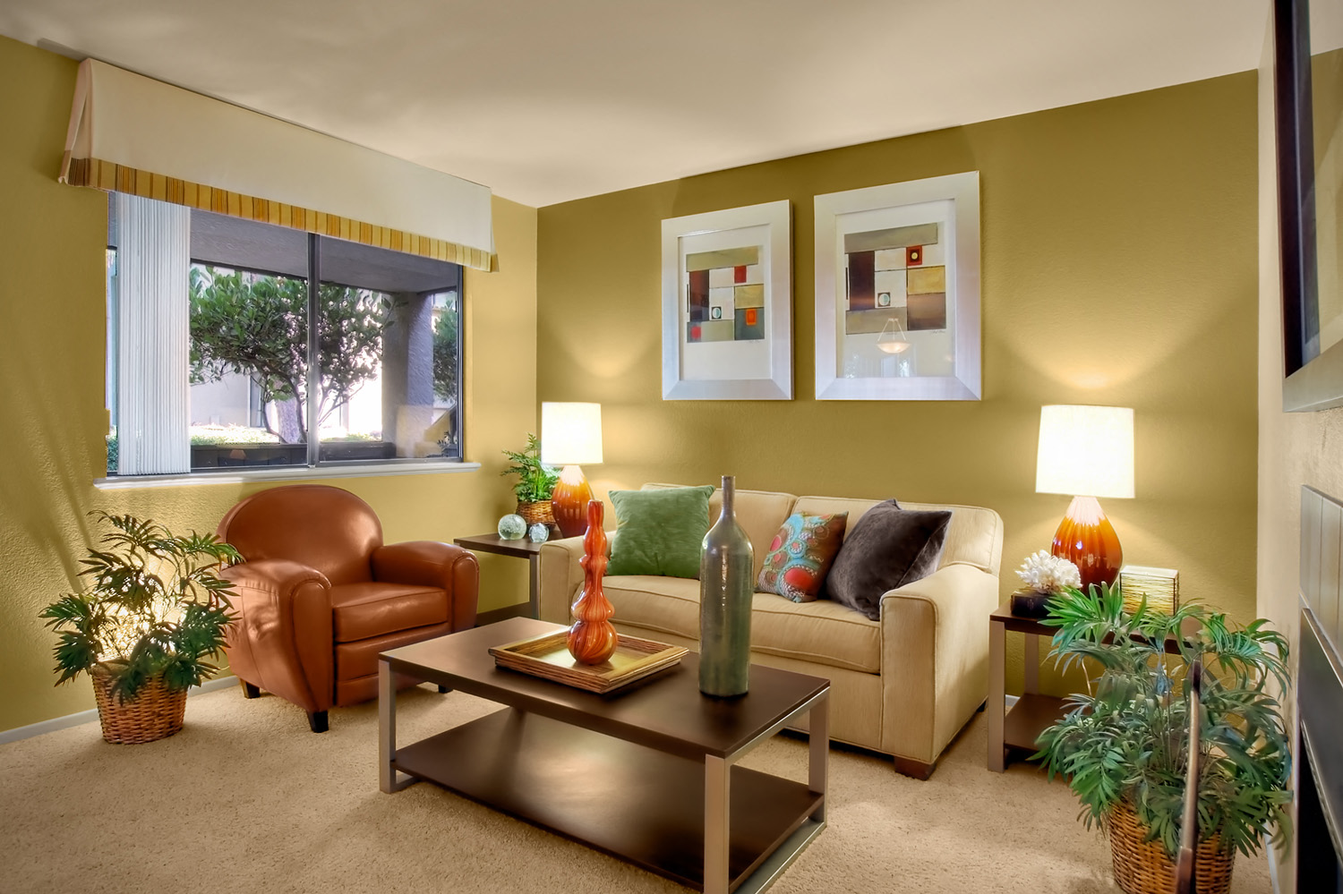 Oak Creek Apartments photo 5